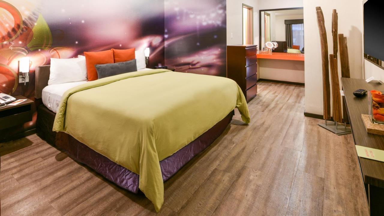 The Tangerine - A Burbank Hotel Exteriör bild
